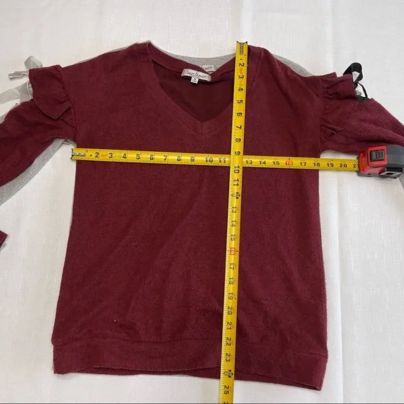 ALMOST FAMOUS 2 SWEATERS |set of 2 v-neck open arm fancy shoulder tie CR… - Picture 12 of 16